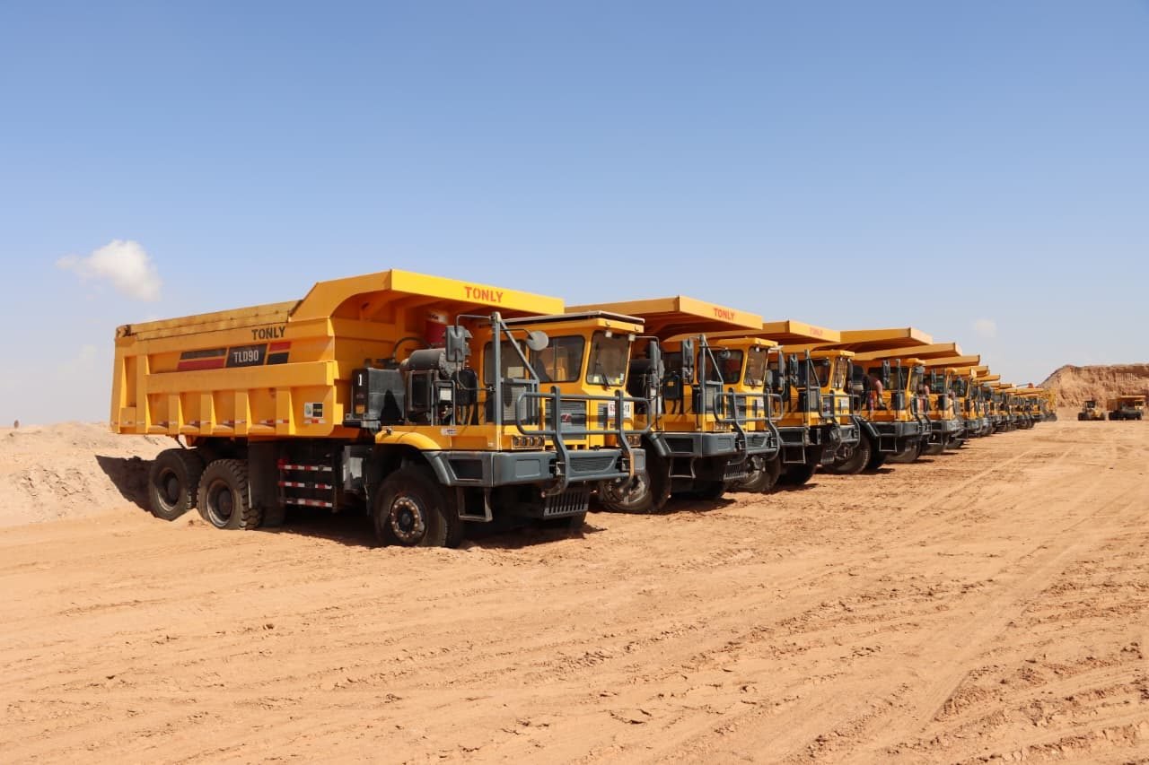 Mining Dump Trucks